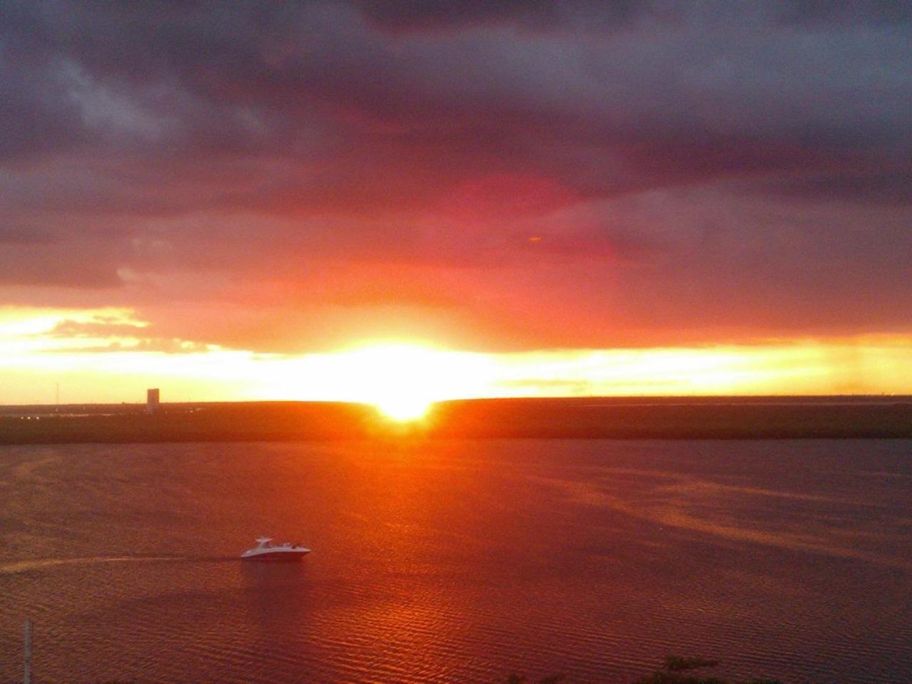 “Magic Sunrise At Cancun” Extérieur photo