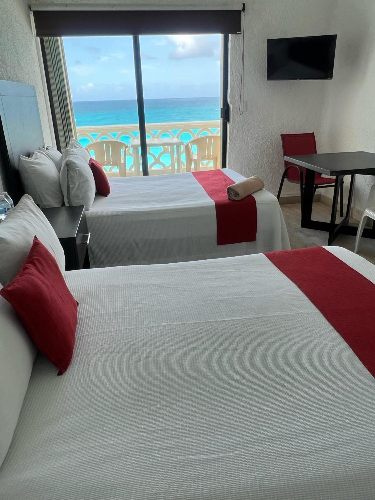 “Magic Sunrise At Cancun” Extérieur photo