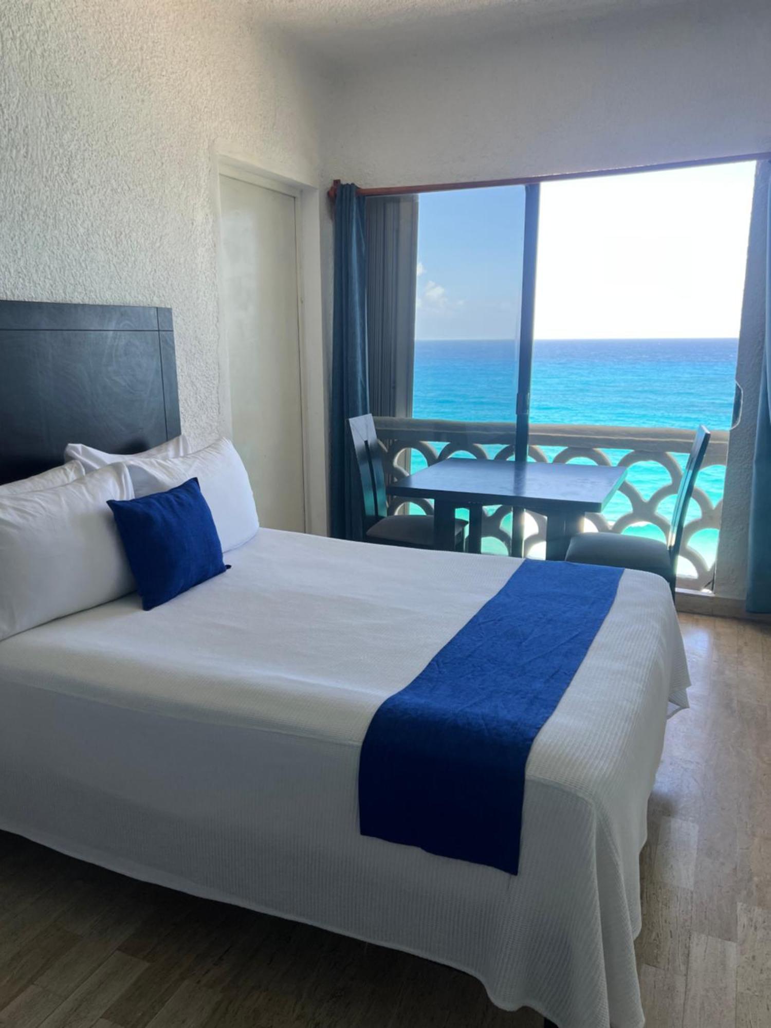 “Magic Sunrise At Cancun” Extérieur photo